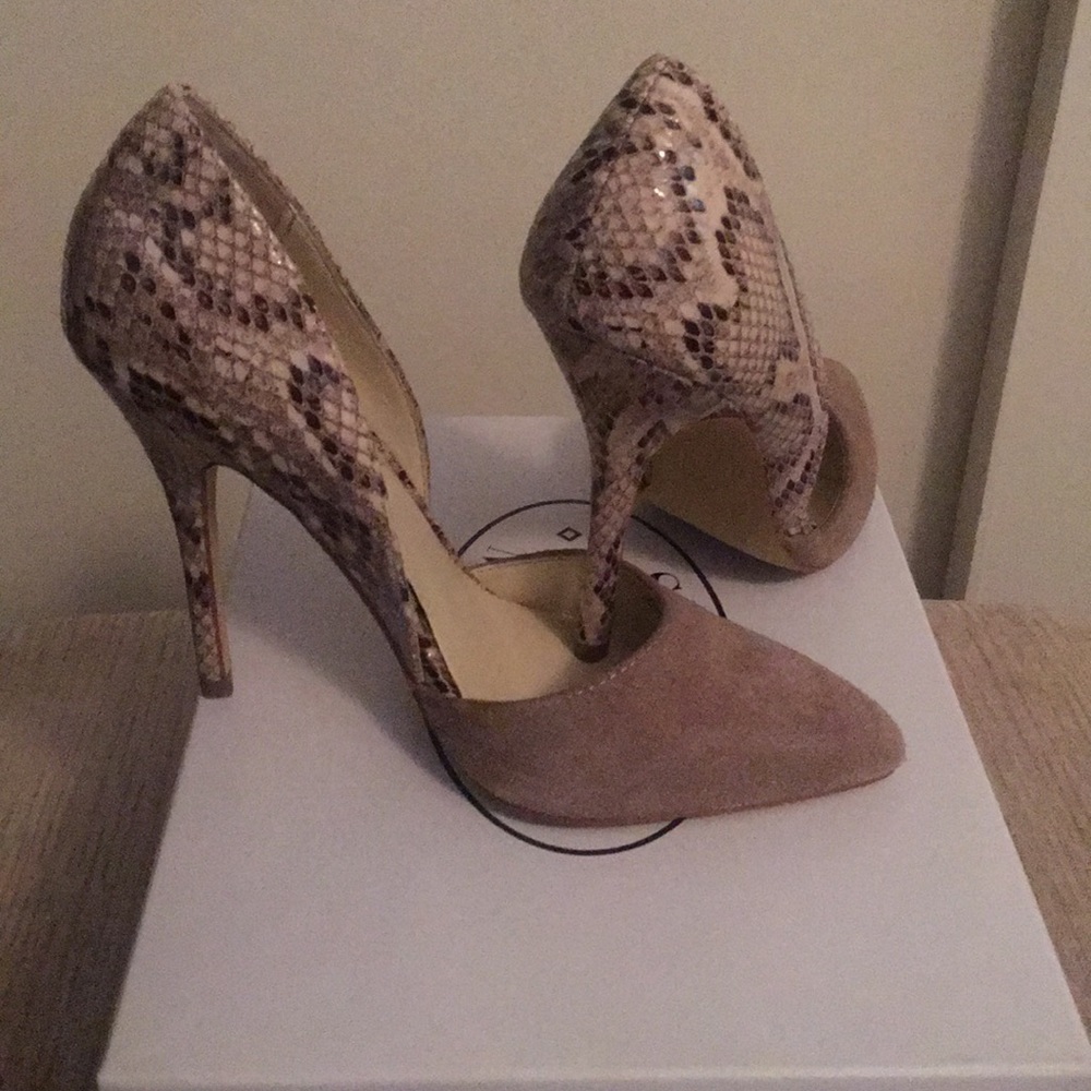 Steve Madden snake heel